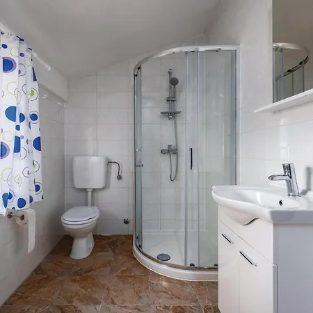 2 Bedroom Gorgeous In Sv,lovrec Jakici