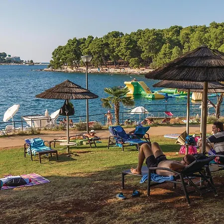 2 Bedroom Gorgeous In Sv,lovrec * Jakici